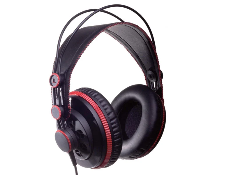 אוזניות HD681